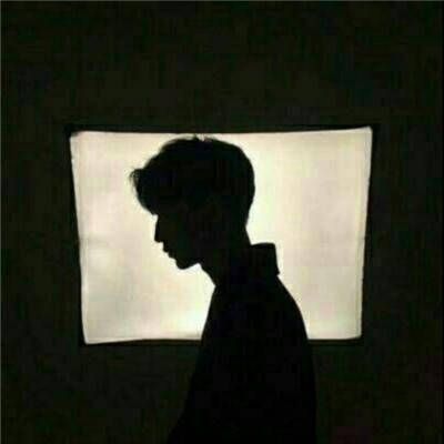 QQ avatar of a male with a sad profile, a male with a sad and lonely avatar