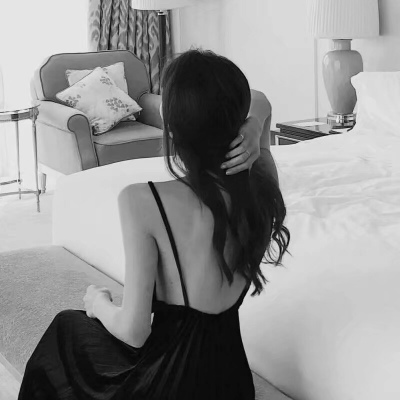 Girl's sad profile picture, black and white, lonely 2020. I want to have many, many more with you in the future