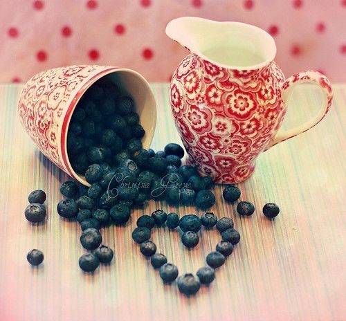 Beautiful small cup, fresh and beautiful picture