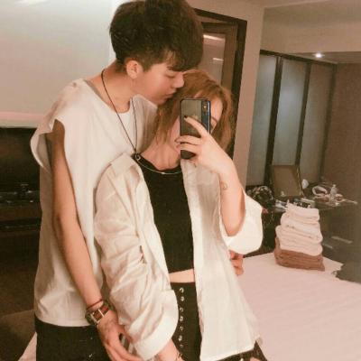 2021's Most Popular Fashion WeChat Avatar Group Photo - A Selection of Two Unique Couple Avatar Images