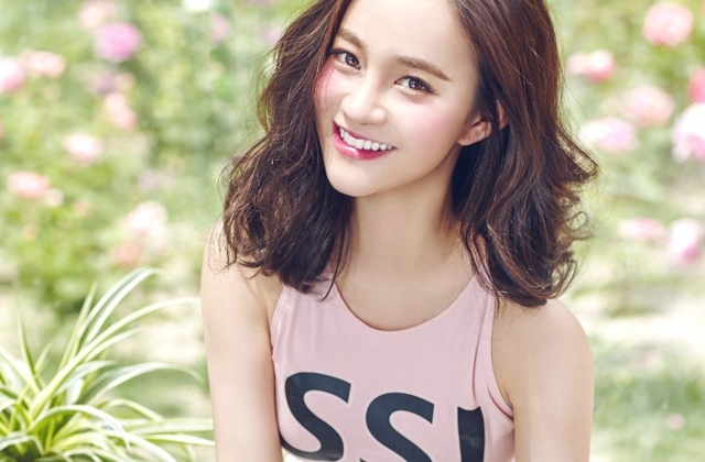 Fresh Beauty Chen Yulin Desktop Wallpaper