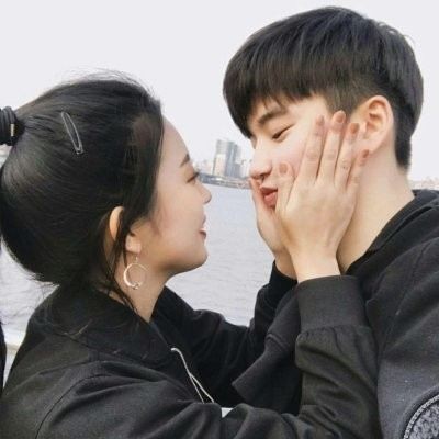 The latest WeChat couple avatar in 2021, fresh and fresh, unwilling to let go and unwilling to own