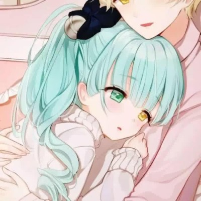 A pair of beautiful couple anime avatars, perfect for your life without regrets