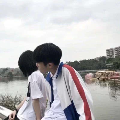 QQ couple avatar, beautiful and romantic. We are the perfect match