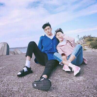 Qixi WeChat avatar couple two photos of lovers on Valentine's Day 2021 Qixi Happy couple avatar