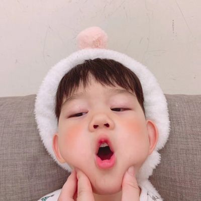 The hottest, cutest, and adorable baby love head, one for each person, separated but adorable love WeChat couple avatar 2020