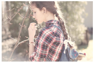 Small and fresh classic plaid shirt with cute and charming colors in beautiful pictures