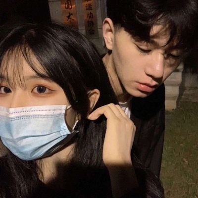 2021 is a very daily sweet couple profile picture that doesn't show their faces. The latest and most trendy daily trend of not showing their faces is the love head