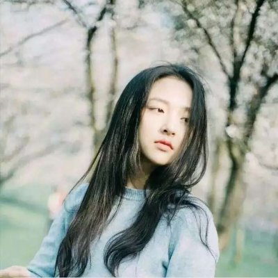 A beautiful and artistic Weibo avatar of a female girl in 2021, the more you spoil her, the cuter she will be