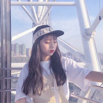 The hottest profile picture of a girl in 2021, internet celebrity Xiao Qingxin, I have been a toothless person since I was born