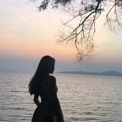 A unique girl's silhouette and avatar with a fresh and fresh artistic conception, single only waiting for someone