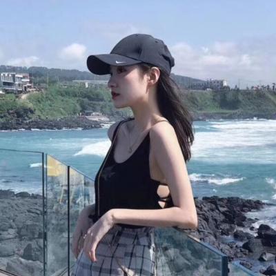 Elegant Girl's WeChat Portrait by the Sea 2021 Unique Beauty and Ugliness Don't Matter Just Like It