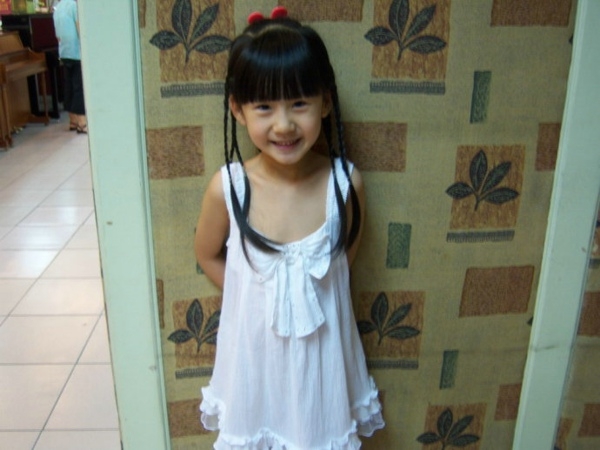 Wang Kexin's childhood photo exposure