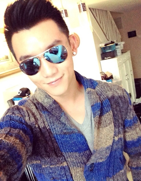 Male star Zheng Kai's funny and cute selfie