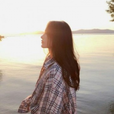 Girl's silhouette, WeChat avatar, beautiful, cute, healthy, cute, without eye bags