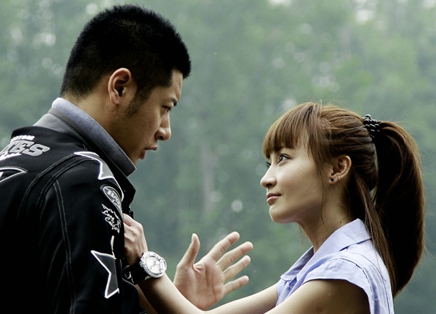 Sweet still photo of Ren Zhong and Yao Di in the new era of love