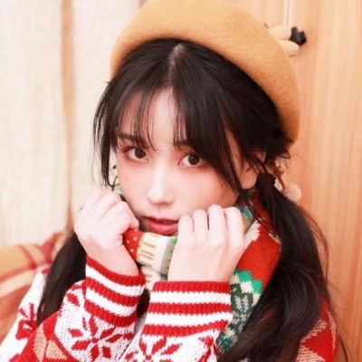 WeChat Christmas Hat Avatar Girl's Beautiful and Cute Christmas Girl Avatar 2021