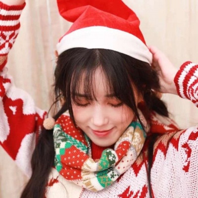 WeChat Christmas Hat Avatar Girl's Beautiful and Cute Christmas Girl Avatar 2021