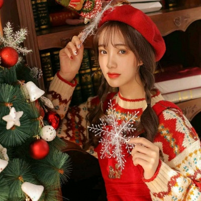 WeChat Christmas Hat Avatar Girl's Beautiful and Cute Christmas Girl Avatar 2021