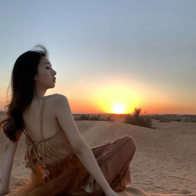 Girl's beautiful back image, artistic conception, low-key, quiet, and beautiful WeChat female avatar