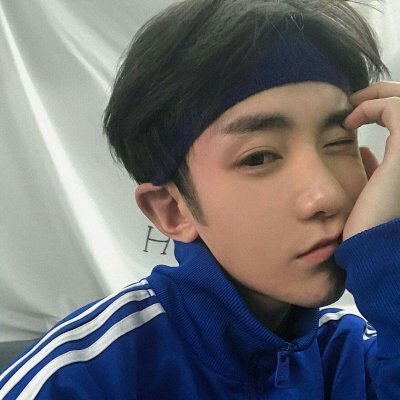 The most attractive WeChat avatar male in 2021, who used to be a young boy but now has a charming demeanor