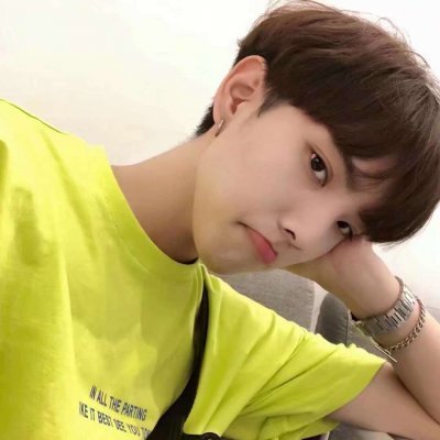 The hottest WeChat avatar for male students in 2021, handsome and super attractive. There is someone I miss very much but cannot contact