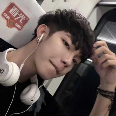 QQ male avatar is handsome, sunny and clean, never accepting fate, only recognizing you