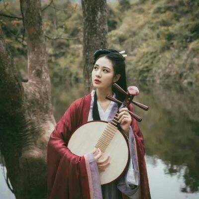 Beautiful and beautiful girls ancient style avatar WeChat HD. Distance defeats love with the help of time.