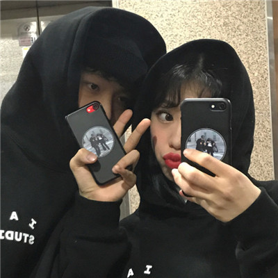 Non-mainstream aesthetic couple mobile phone controlled avatars 2021 latest lost the once proud self