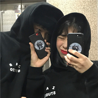 Non-mainstream aesthetic couple mobile phone controlled avatars 2021 latest lost the once proud self