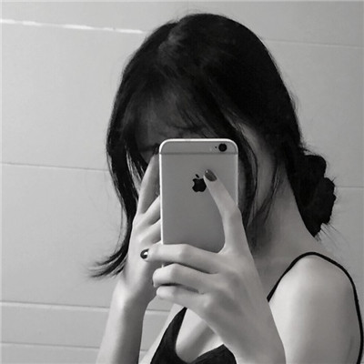 Cold black and white avatar WeChat latest version 2021 You can no longer read any of my desires