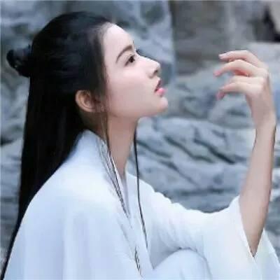 2021 WeChat real best friends ancient style avatars for each person. You can lose but you cant cry.