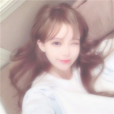 The cute avatar of the beautiful girl on QQ is super cute and sweet. There is a kind of longing called avoidance.