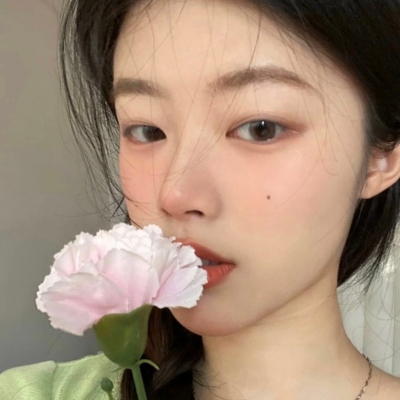 2021 high-definition elegant and temperamental beauty WeChat avatar collection The sky is getting darker and the stars will be getting brighter and brighter