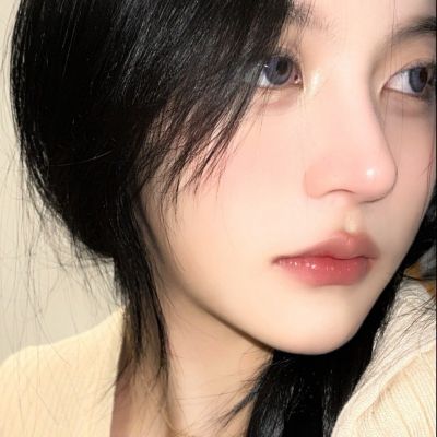 Very high-quality and beautiful WeChat avatar of a beautiful woman. I never believe that a person can be so busy that he doesnt even have time to reply to messages.