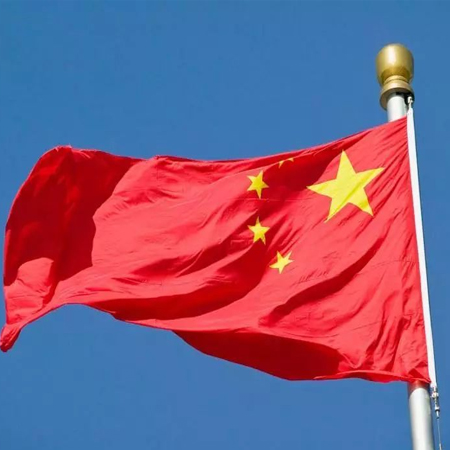 High-definition picture of the five-star red flag fluttering in the wind. I would like to use our youth to guard China in this prosperous era.