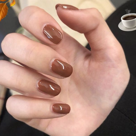 Beautiful and gentle winter manicure pictures. Very textured and whitening manicure 2021 latest