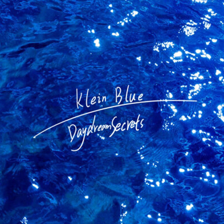 2021 Klein Blue Beautiful Moment Background Pictures Life is full of true sadness and false happiness
