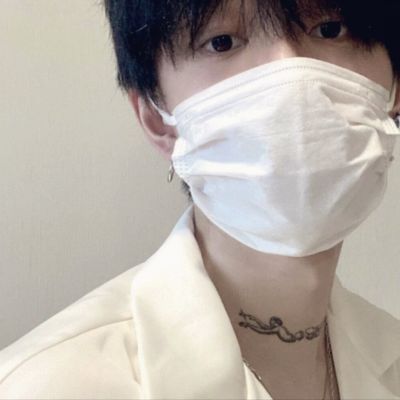 A very gentle and handsome boy's avatar. Eat well every day. Don't be irritable but be gentle.