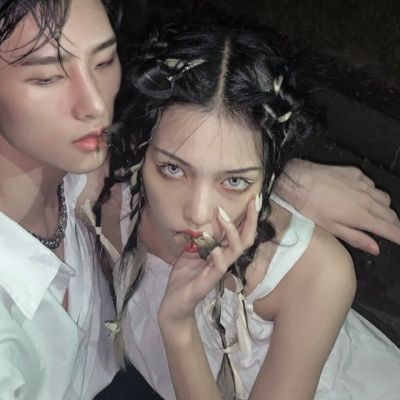 QQ couple's avatar is domineering and cool.