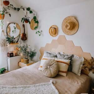 A picture of the decoration style of a small and fresh loft apartment. Life must have an exquisite nest