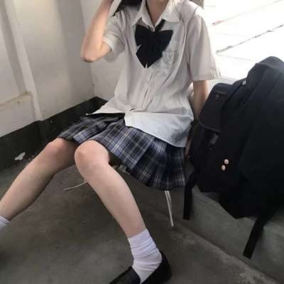 2021ins风JK制服女生头像