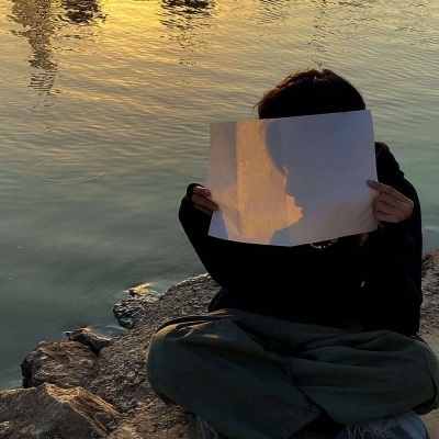 High-definition cool pictures of boys avatars without showing their faces