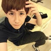 Trendy male WeChat real person avatar