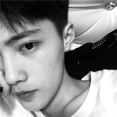 QQ good-looking boy's avatar is handsome and real person