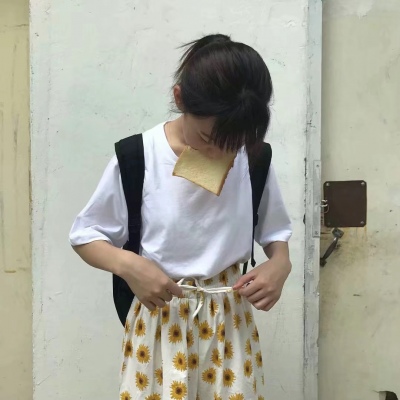 2021年女人最火微信头像