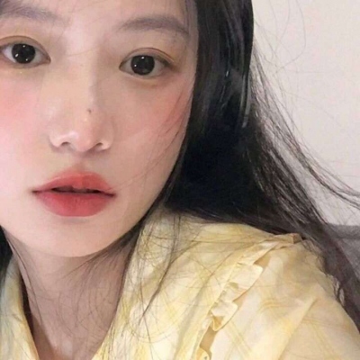 高清好看的最新女生头像不露脸真人图片