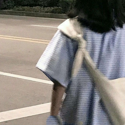 高清2021最新流行女生头像不露脸图片