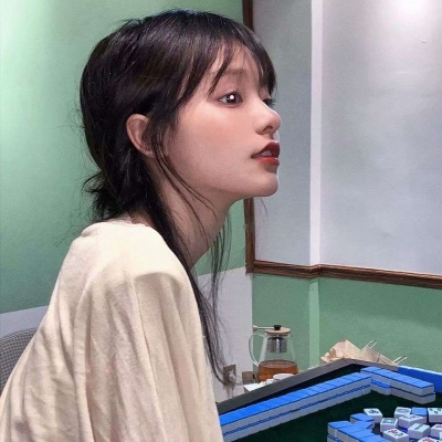 微信闺蜜头像分开两张真人高清图片