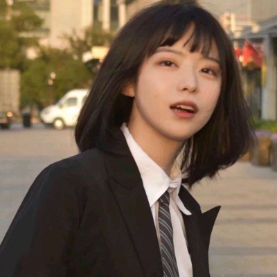 微信闺蜜头像分开两张真人高清图片